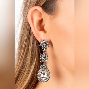 Beautiful Rhinestone Dangle Earrings